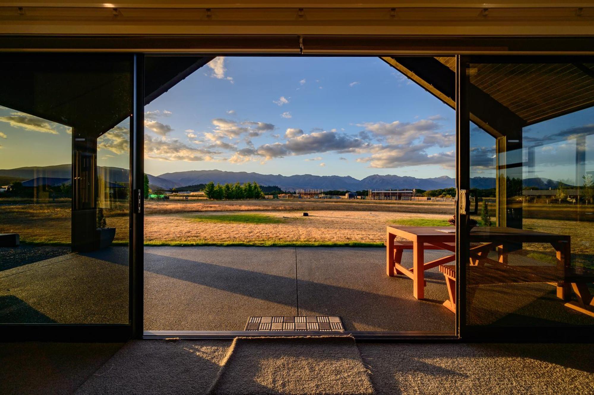 31 On Boundary Villa Twizel Exterior photo