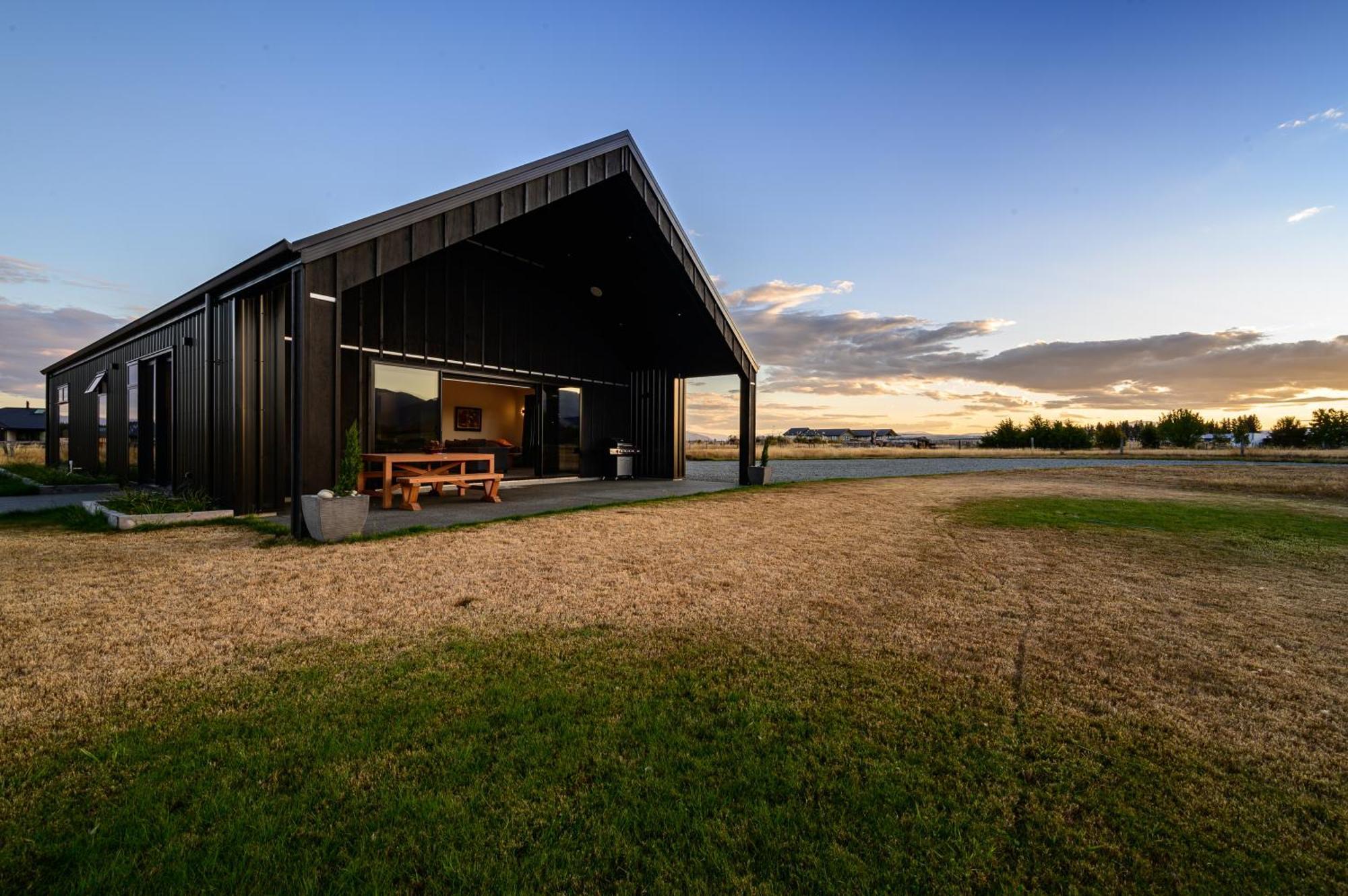 31 On Boundary Villa Twizel Exterior photo